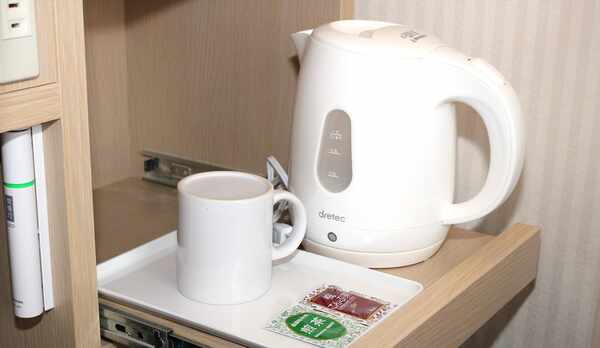 客室ポッド&マグカップ