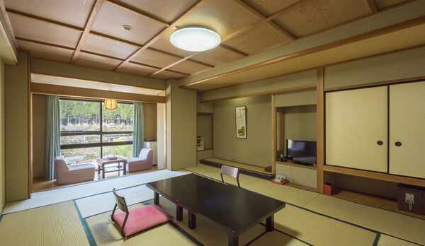 12畳和室の一例。ご夫婦、ご友人でゆったりとおくつろぎください