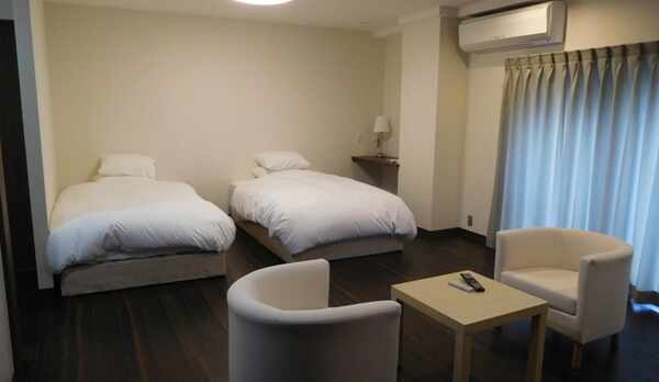 デラックスツイン