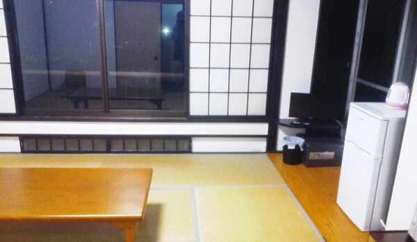 お部屋（８畳和室）