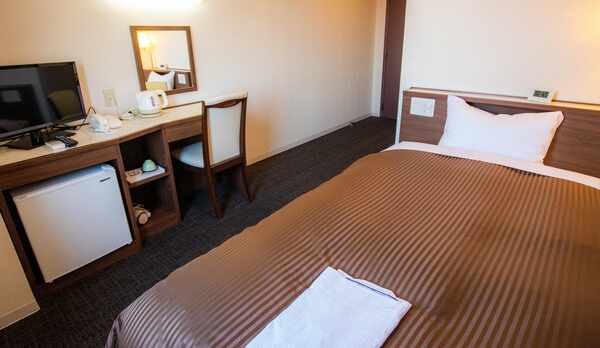 シングルルーム：客室一例