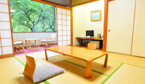 *【和室8畳一例】山間の静けさが日頃の疲れを癒してくれます