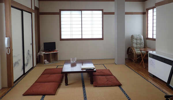 和室12畳間