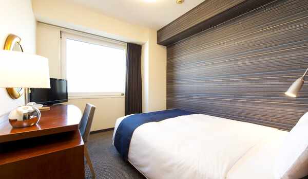 【本館】ダブルルーム（17平米）