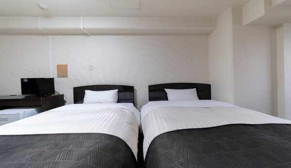 【喫煙】スタンタ？ート？ツイン｜20平米