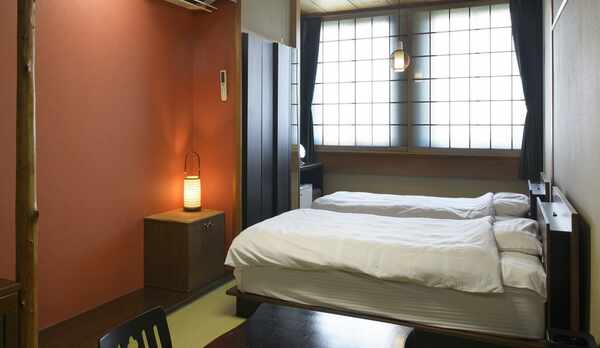 夕陽　禁煙　ベット２台　バス無しトイレ付き