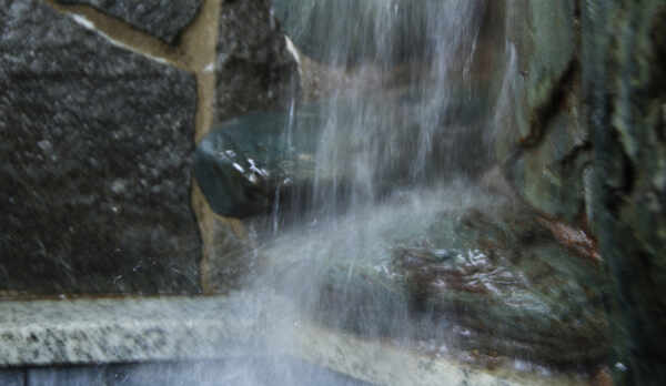 天然夕日が浦温泉源泉100%使用です。美肌の湯とも言われています