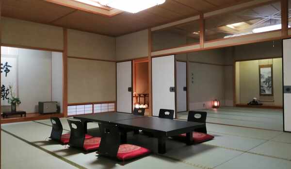 客室例【和室１５畳＋２０畳】