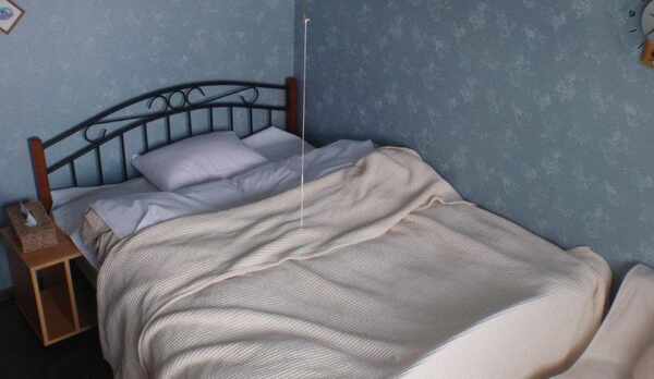 宿内・客室一例／１−２名様用洋室室