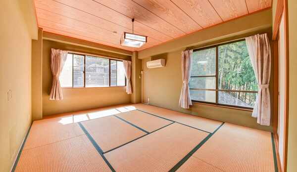 *客室一例／本館客室3LDK　和室のお部屋も御座います。