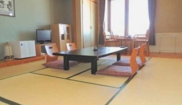 和室１０畳（新館）