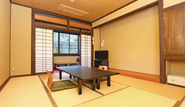 おしどり【和室10畳】