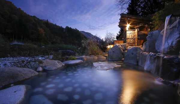 混浴露天　槍見の湯（夕暮れ）
