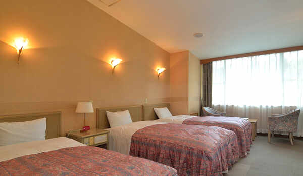 客室　洋室トリプル
