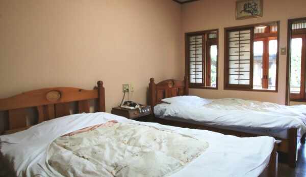 ※レトロな和洋室タイプ