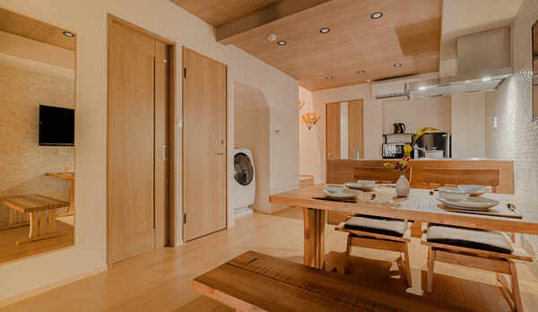 喧騒の中に佇む&ldquo;隠れ家のような京町屋&rdquo;で、ゆったりと過ごす穏やかな非日常