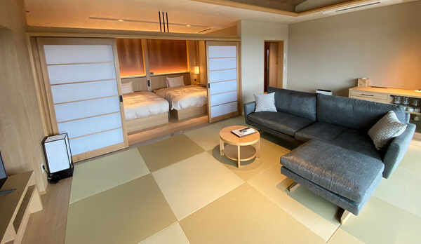 【特別室】最上階８階 展望風呂付和洋室