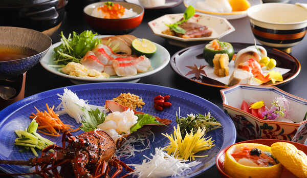 【冬・特選　極懐石】※イメージ。季節、仕入れ状況等により内容が変更となります。