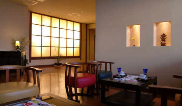 館内