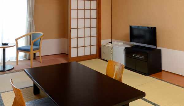 山側和室（2人部屋）