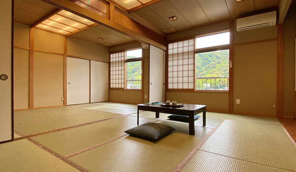【和室15畳】二間続きのお部屋です
