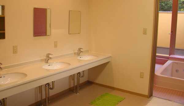 共同風呂（脱衣場）