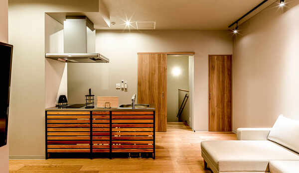 ・ガレージコンセプトルーム　ダイニング