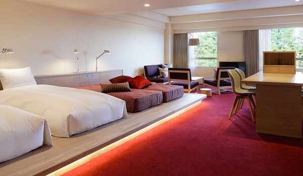 デラックス（70平米／定員4名）