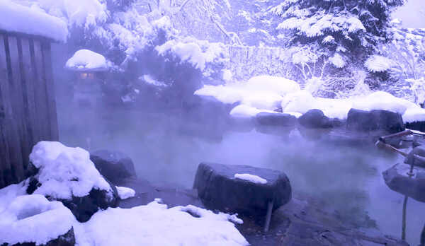 長生の湯（雪化粧）