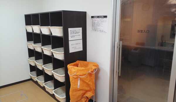 大浴場　脱衣所