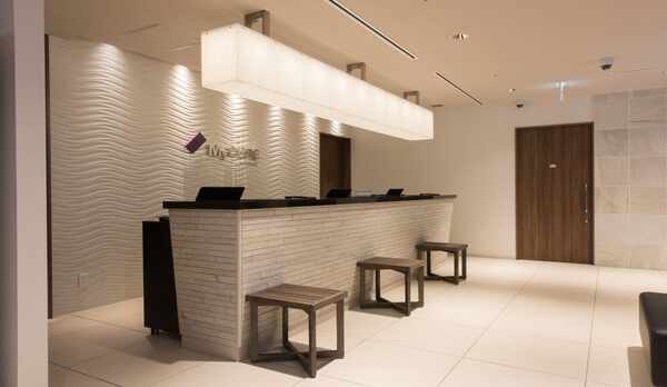 フロント・ロビー