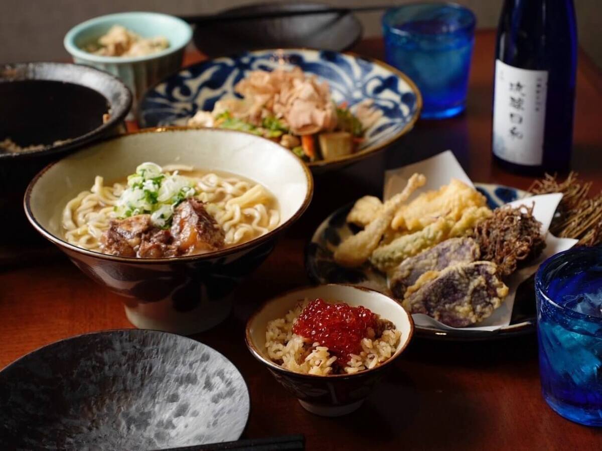 沖縄時間をより愉しく。沖縄料理がスタート！
