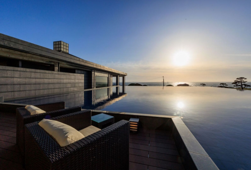 赤玉石の湯|滞在中1回のご利用確約★佐渡を贅沢に旅する