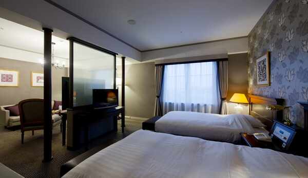 ジュニアスイート