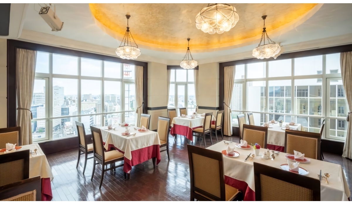 中国料理「彩雲」