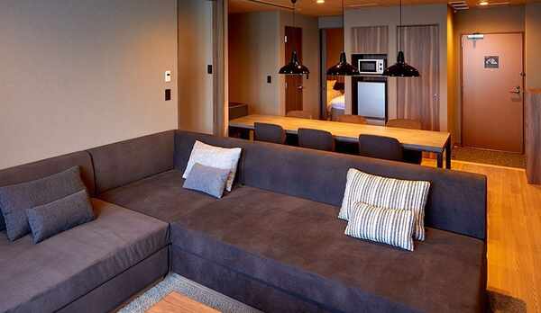 コンドミニアムC