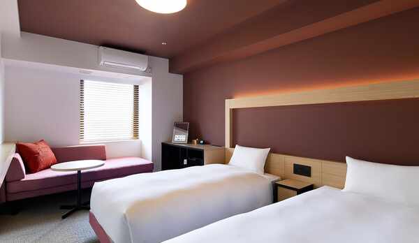 スタンダードツインの客室内の写真