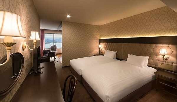 スタンダードジュニアスイート レイクビュー