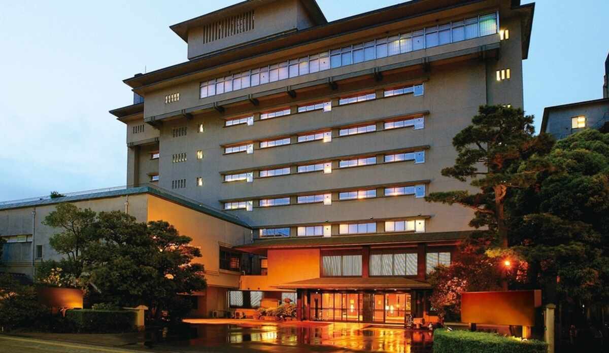 大江戸温泉物語 わんわんリゾート矢田屋松濤園 料金比較・宿泊予約