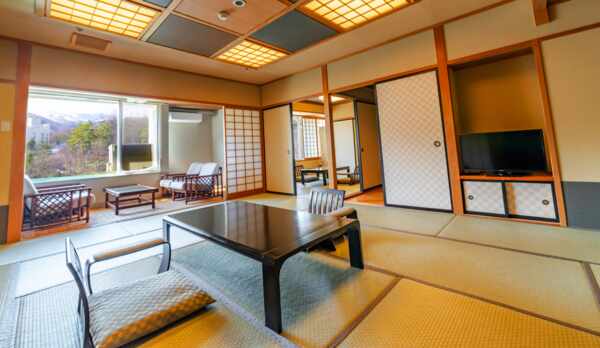 和室を中心とした、くつろぎの客室