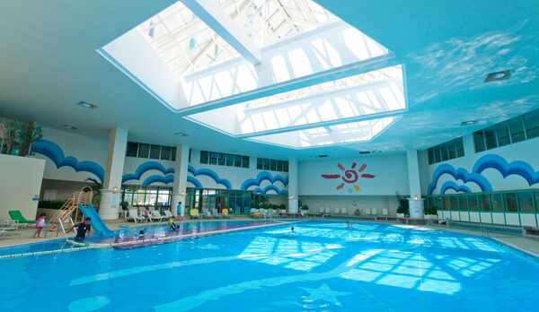 インドアプール