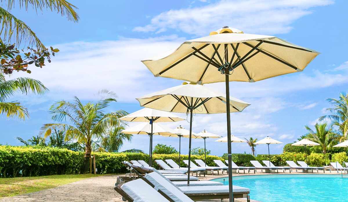 ガーデンプール